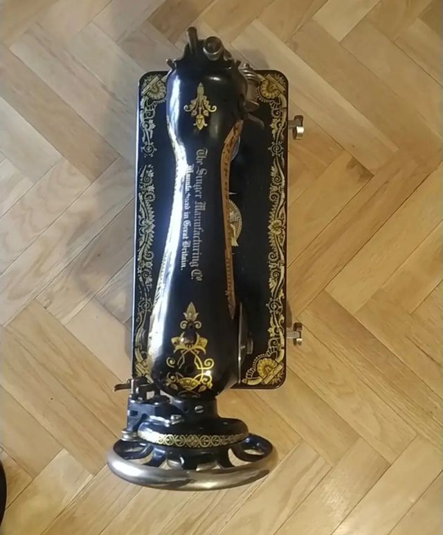 Máquina coser Singer antigua