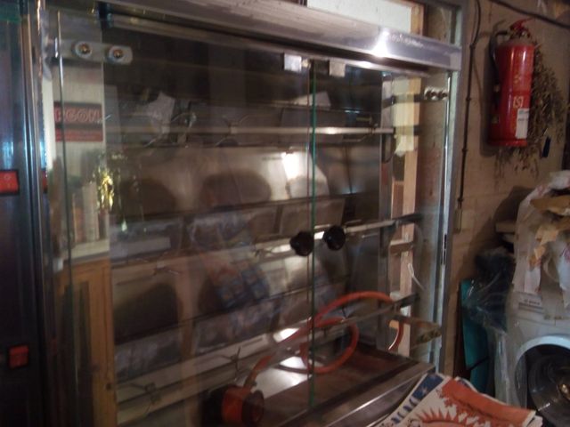 Asador pollos - Rotiseria