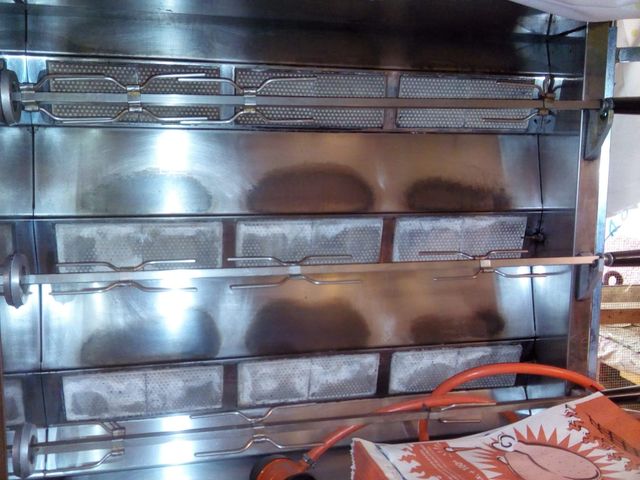 Asador pollos - Rotiseria