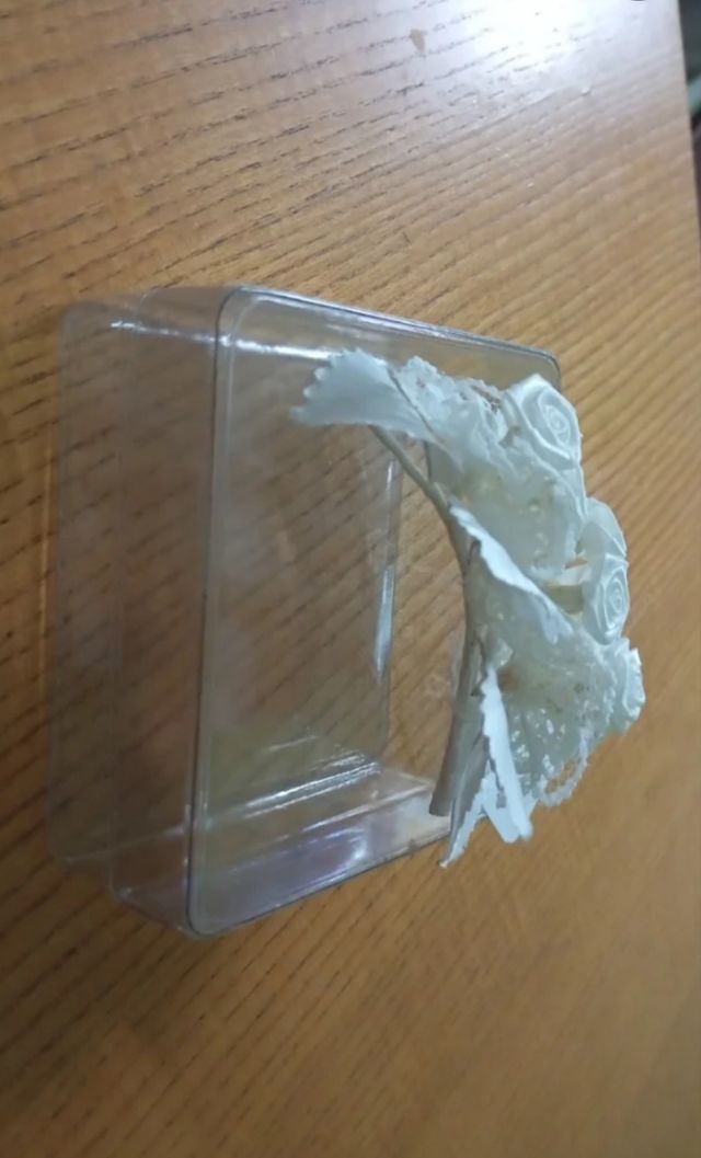 Tocado blanco para boda o comunión