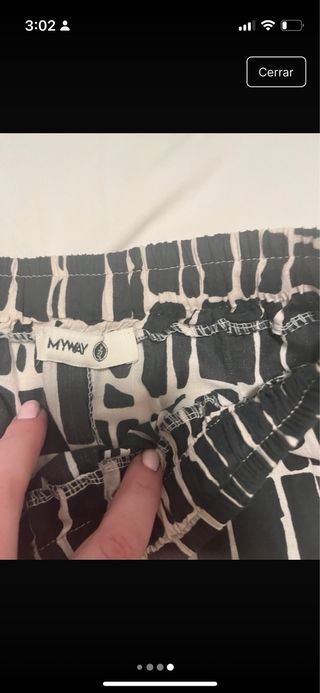 Falda midi blanco y negro