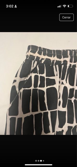 Falda midi blanco y negro