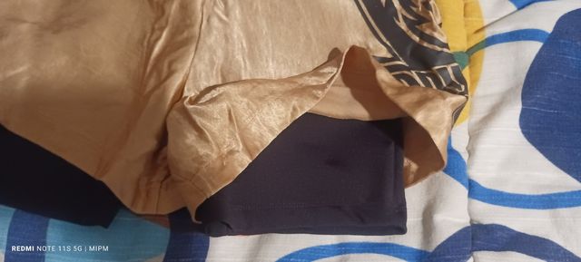 Boxer corto Bershka dorado