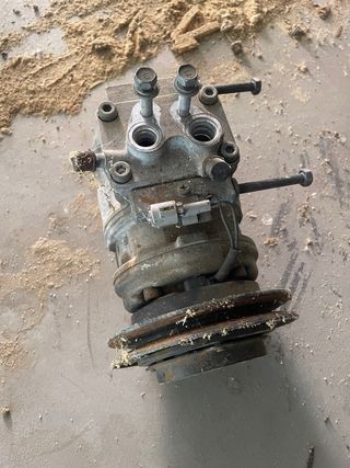 Compresor A/C Toyota 4Runner Denso 147200-10PA