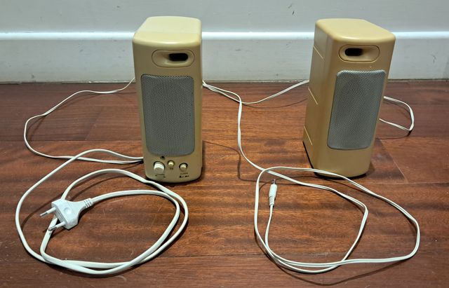 Casse PC vintage beige