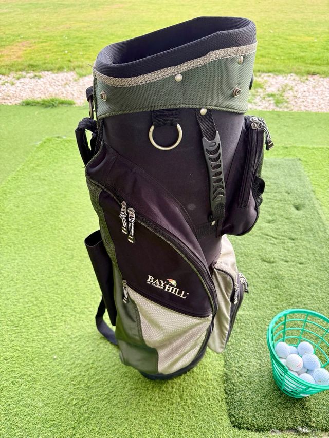 Bolsa golf Bay Hill By Palmer en muy buen estado.