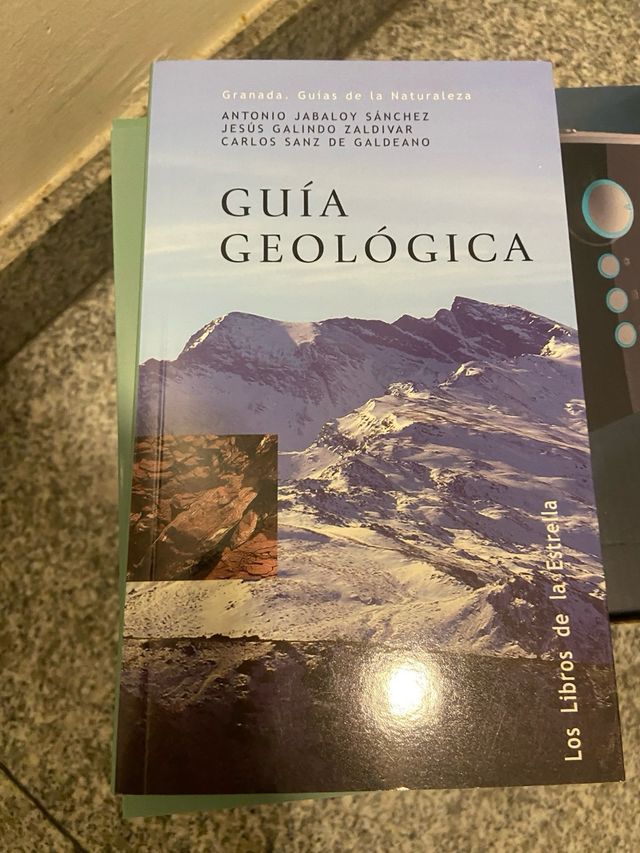 Lote 4 libros de flora, fauna y geología granadina