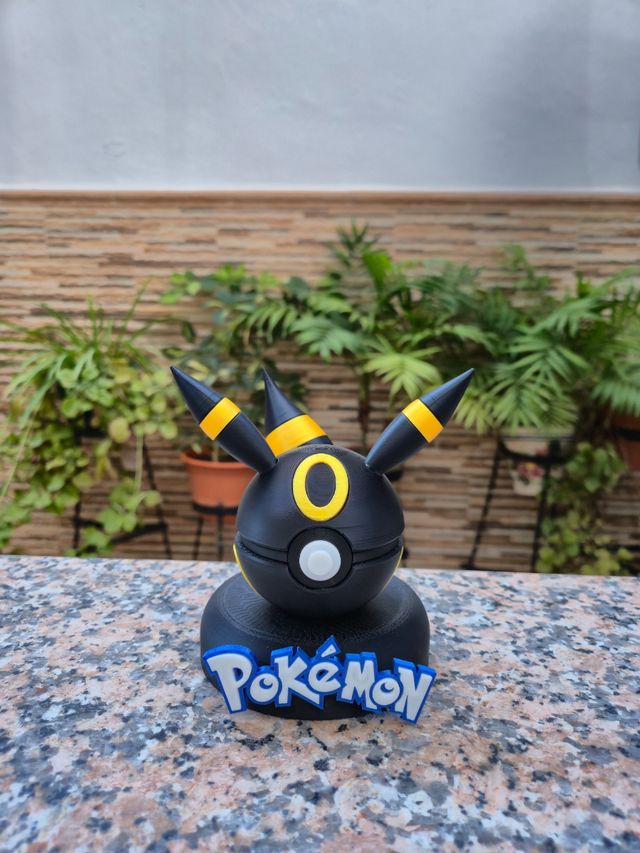 Pokeball Umbreon 3D