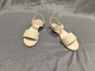 Sandali beige estivi