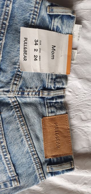 Vaqueros Pull&Bear Mom fit 34