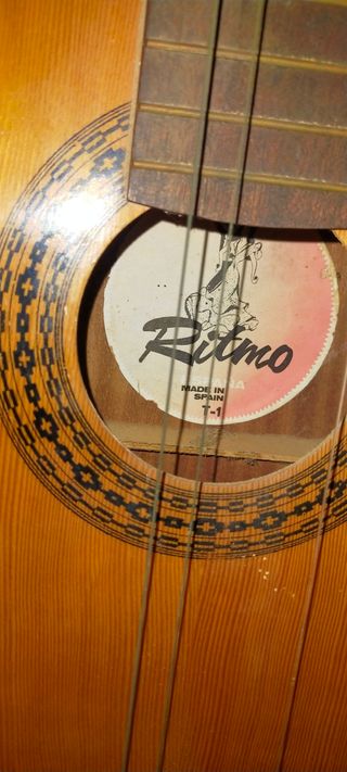 Guitarra española clásica