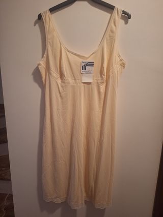 Camisón Tybor beige talla 6