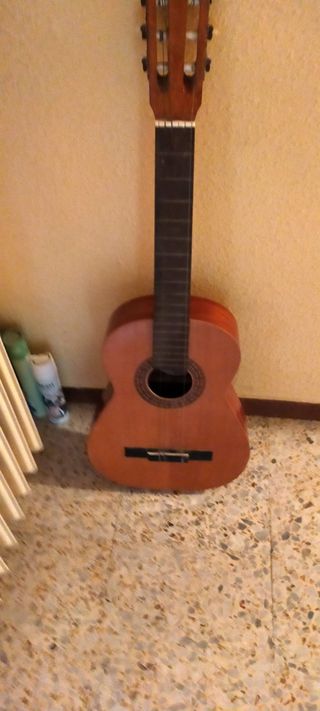 Guitarra española clásica