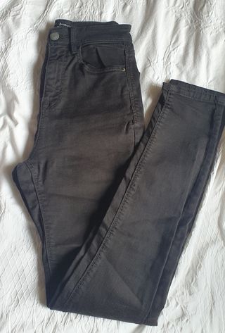 Jeans negros Stradivarius - Talla S