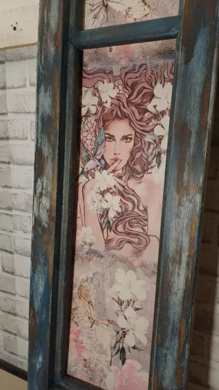 Porticón antiguo de madera