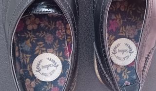 Zapatos Oxford negros tallan para un 38