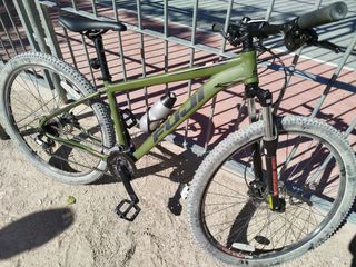 Bicicleta montaña Fuji Nevada 29