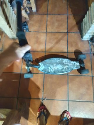 Patinete Oxelo 4 ruedas usado