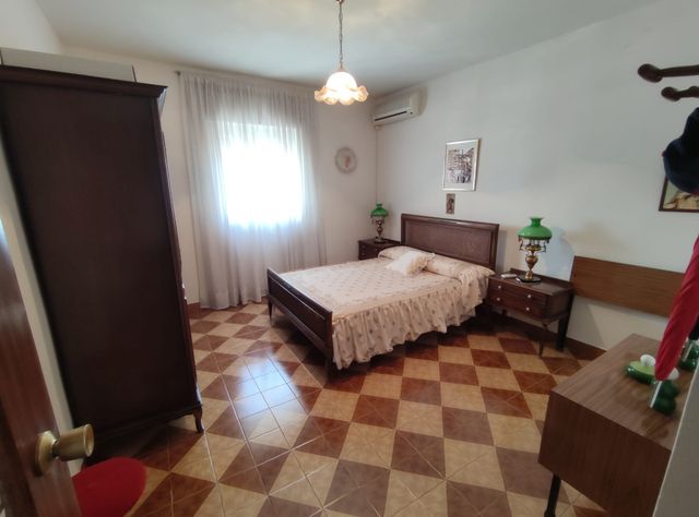 ¡SE VENDE CASA DE 134m² POR SOLO 60.000€!