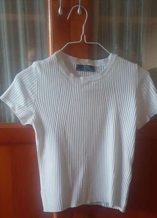 Top Bershka blanco canalé talla S
