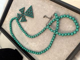 Collar Zara verde agua