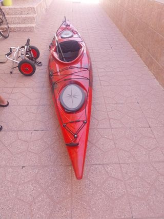 Se vende Kayak 1 persona rojo