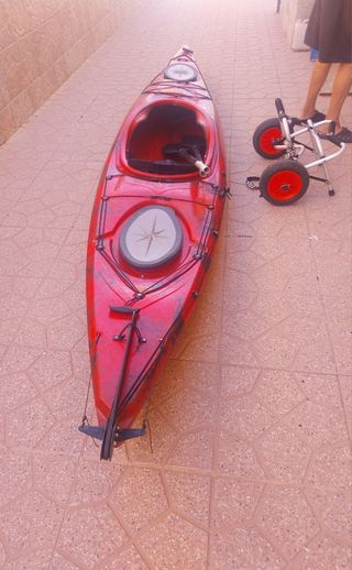 Se vende Kayak 1 persona rojo