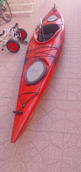 Se vende Kayak 1 persona rojo