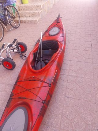 Se vende Kayak 1 persona rojo