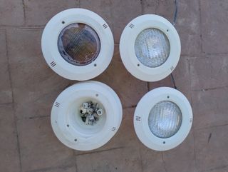 2 luci per piscina - bianche