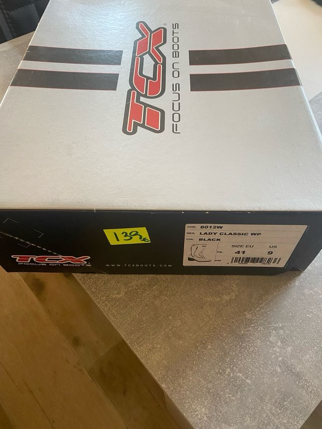 Botas mujer moto con protecciones.