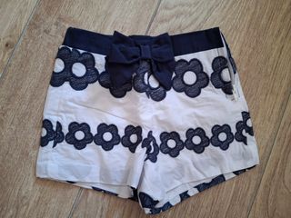 2 pantaloncini bimbo Chicco Microbe 6-9 mesi