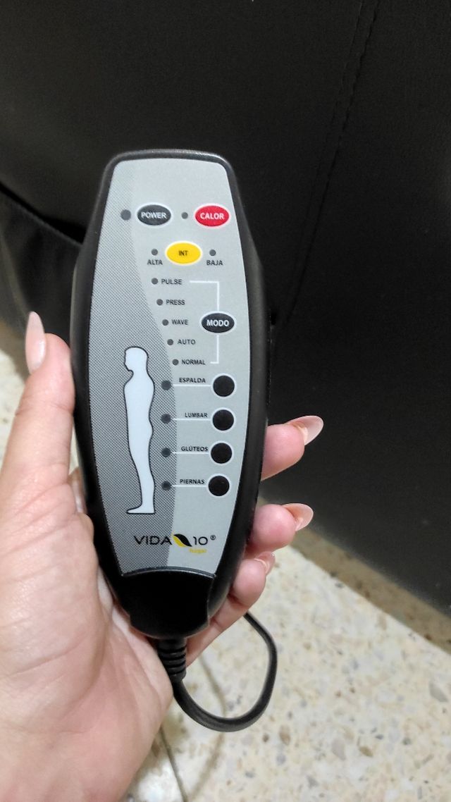 Poltrona da massaggio reclinabile