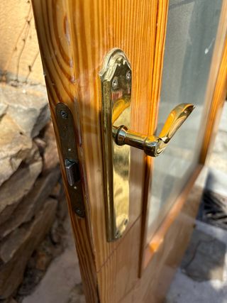 Puerta con cristal esmerilado