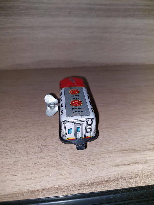 Tren locomotora juguete metálico