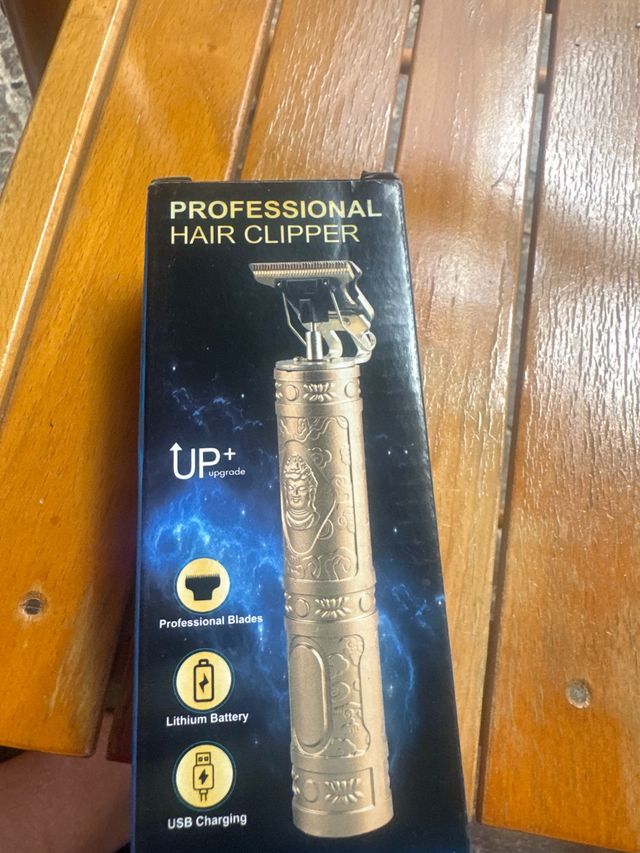 Cortapelos Profesional Dorado