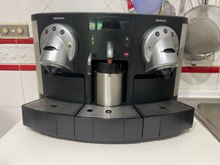 Cafetera Nespresso Gemini CS220 Pro