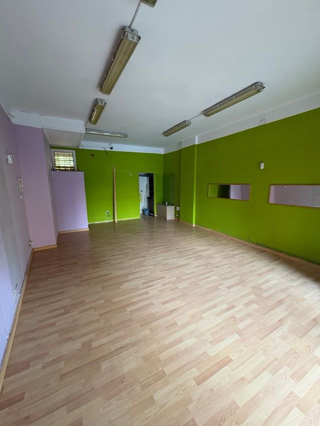 LOCAL ALQUILER PL ESPAÑA 4 SABADELL