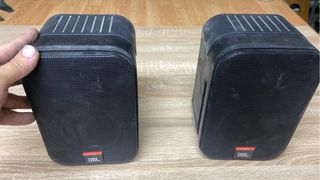 Altavoces JBL Control Pro negros