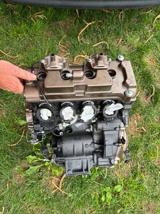 Motor CBR 650R 2021 para despiece – Bloque roto