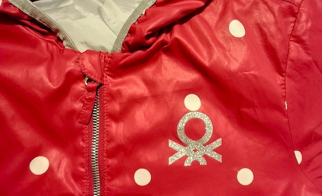 Chaqueta cortavientos niña Benetton como NUEVA