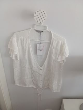 Blusa Stradivarius blanca -Talla S.