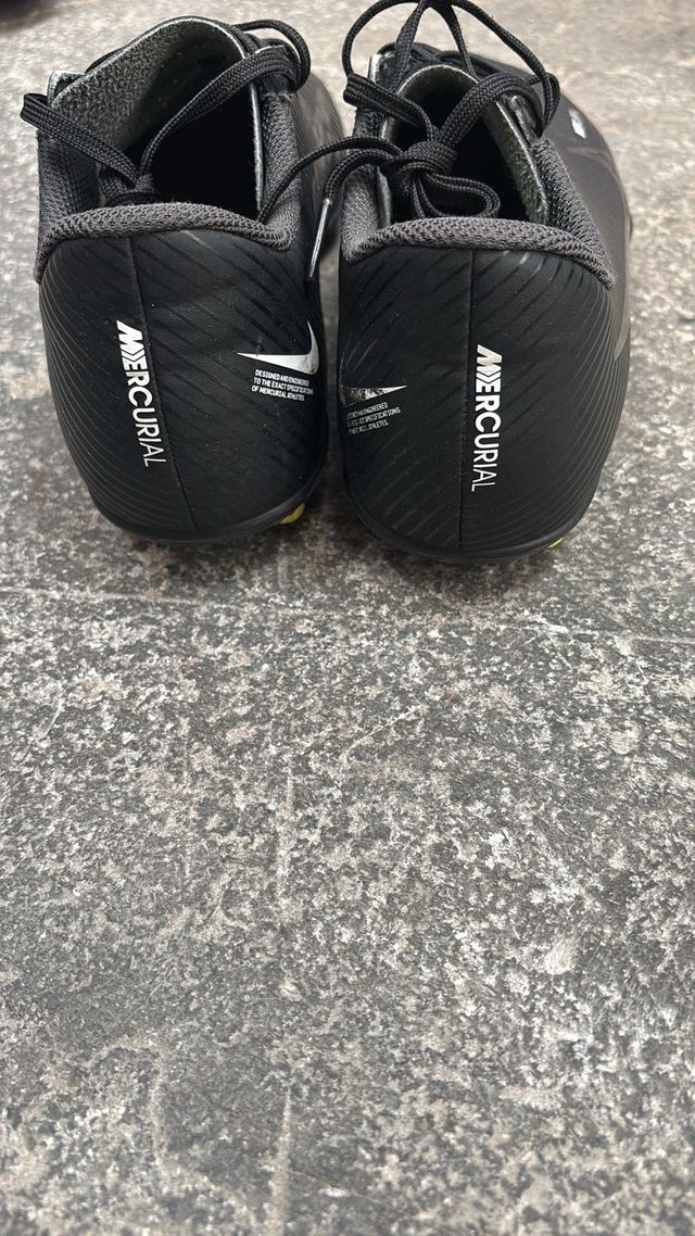 Botas Nike Mercurial Fútbol - Negras