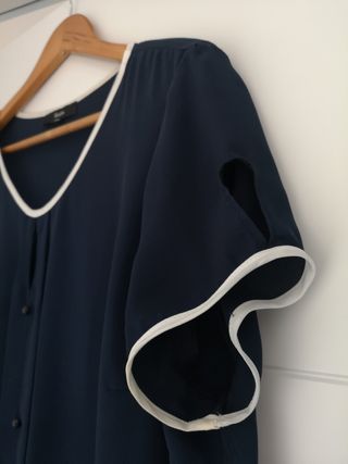 Blusa azul marino talla 54 