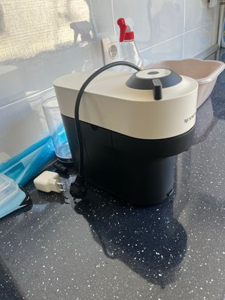 Cafetera Nespresso Enis