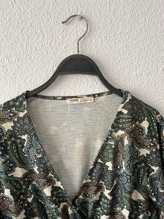 Vestido Pull&Bear estampado paisley