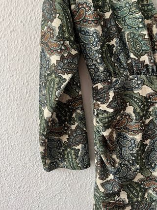 Vestido Pull&Bear estampado paisley