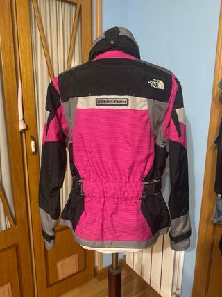Cazadora The North Face | Rosa y Negra