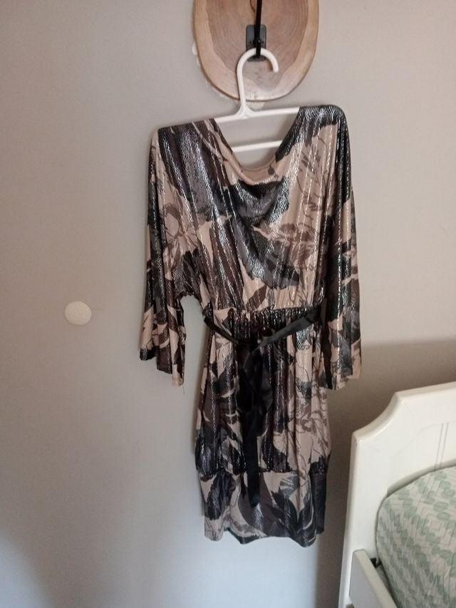 Vestido mini fiesta beige-negro, talla M