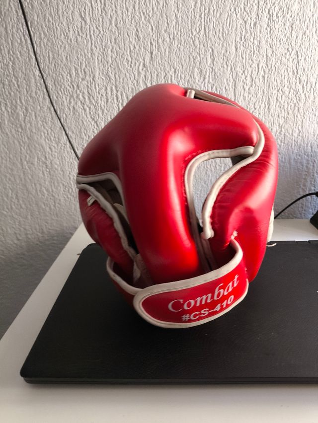 Casco boxeo Leone y Combat